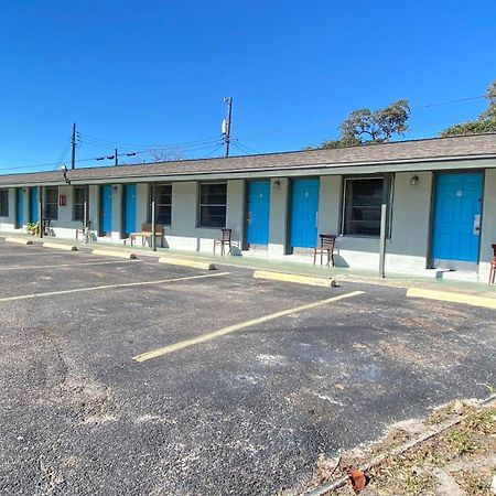 Tropic Motel 阿兰瑟斯帕斯 外观 照片